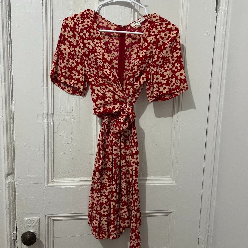 Madewell Wrap romper – Red Floral – Size 2